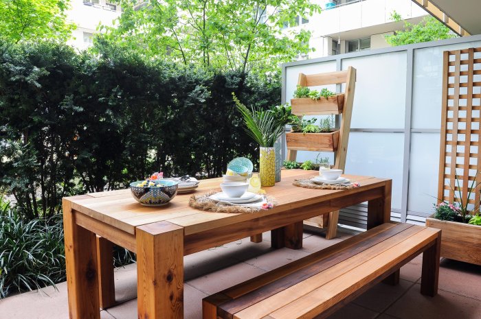 Decorating outdoor ideas tables