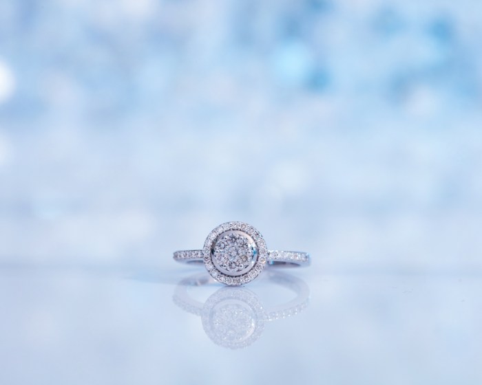 Diamonds direct ring cleaning