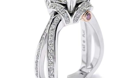 Evolve Round Brilliant Cut Diamond Platinum Engagement Ring