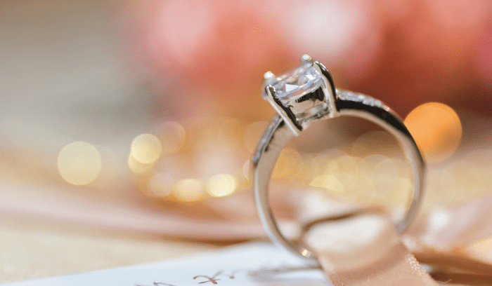 Sell My Diamond Ring | Cash For Diamonds – Raymond Lee Jewelers